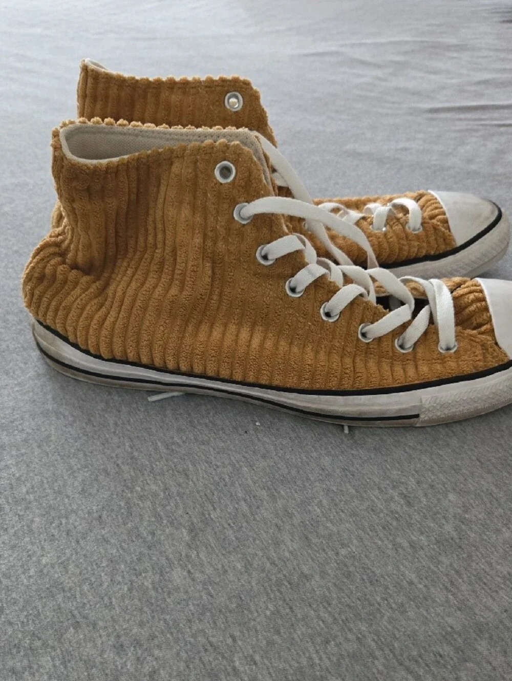 Converse Corduroy High-Top Sneakers in Mustard Yellow
